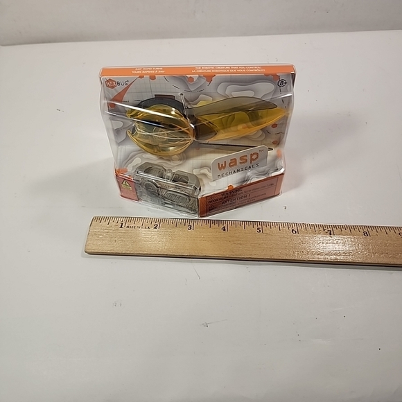 HEXBUG Wasp Micro Robotic Creature RÇ Remote Controlled. - Picture 11 of 12